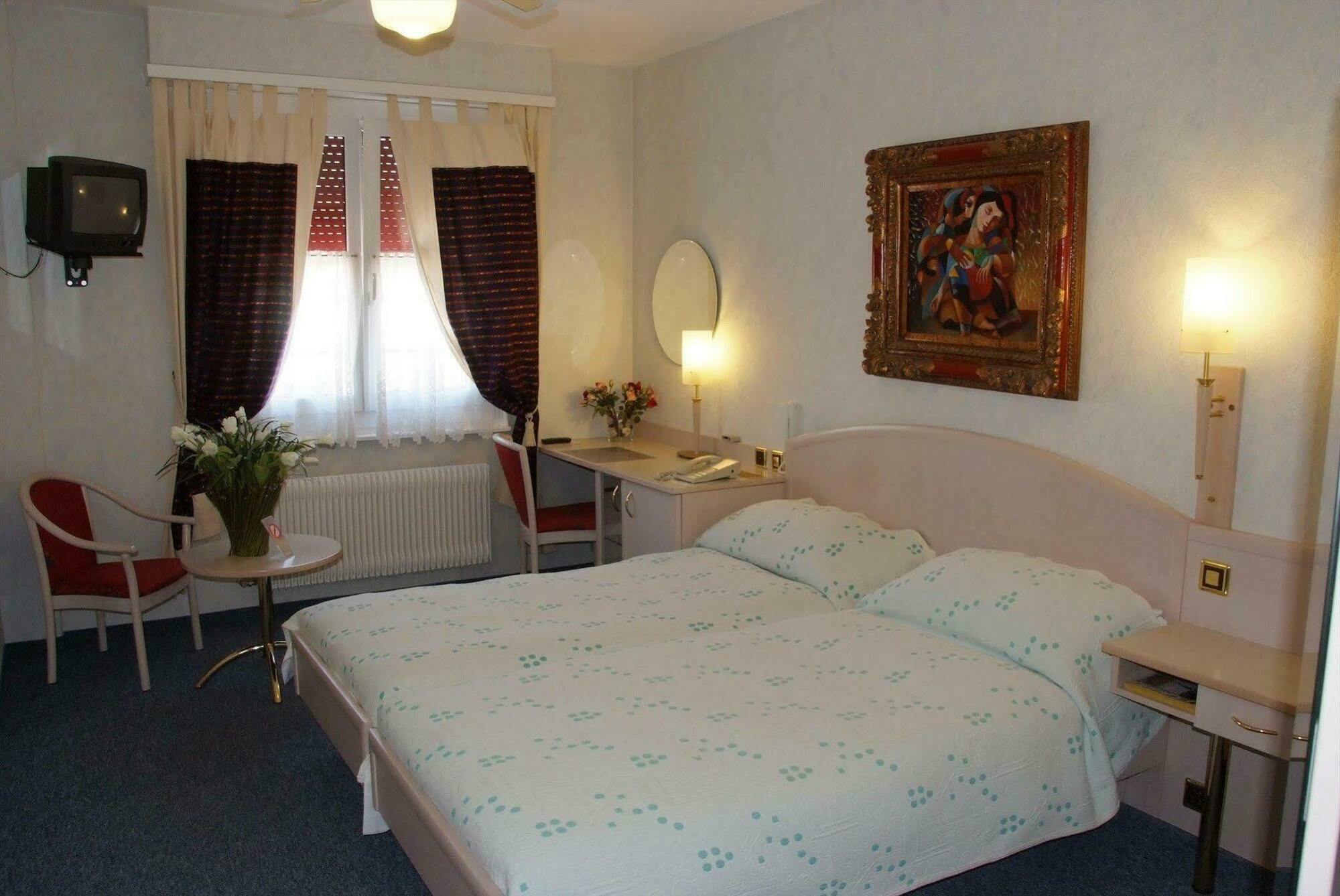 Hotel Regina Lozanna Zewnętrze zdjęcie